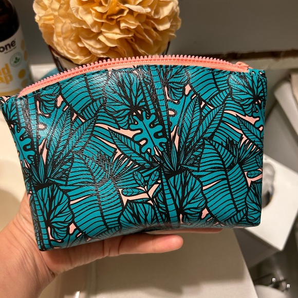 ✨Make up bundle 💄 - Picture 10 of 11